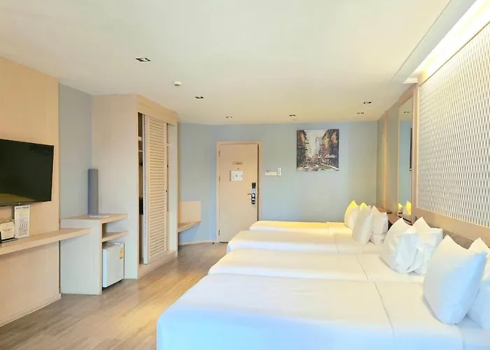 Hotel Three Sukhumvit Banguecoque