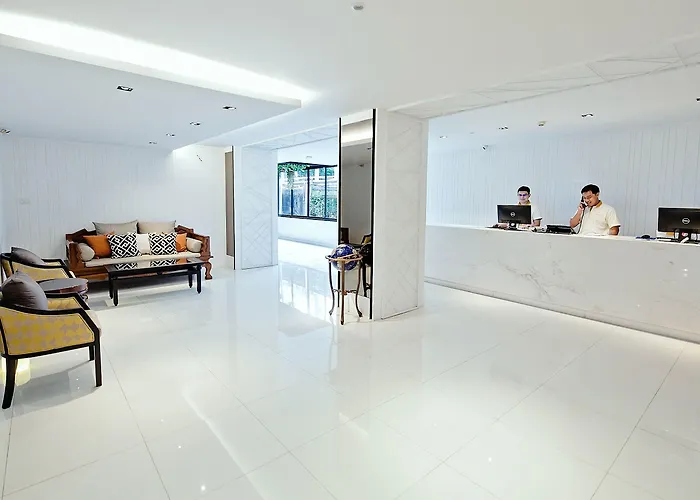 Hotel Three Sukhumvit