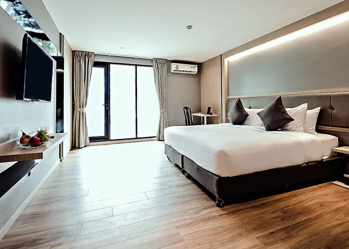 Hotel Three Sukhumvit 3*