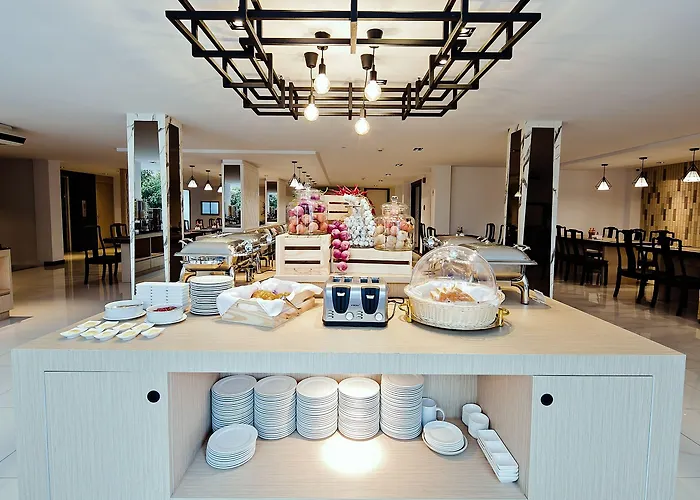 Hotel Three Sukhumvit 3*