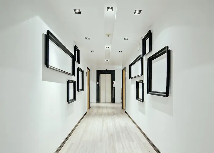 Hotel Three Sukhumvit 3*