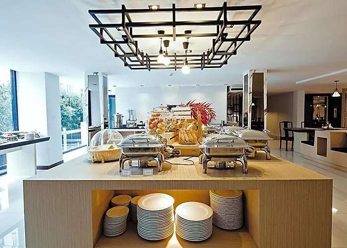 Hotel Three Sukhumvit