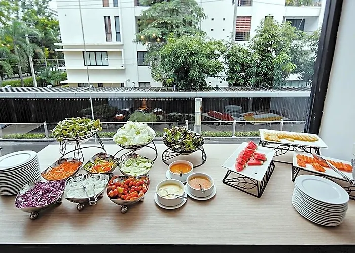 Hotel Three Sukhumvit