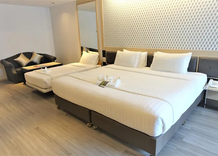 Three Sukhumvit 3*